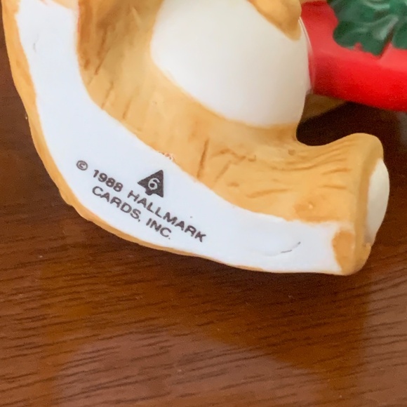 Hallmark Cinnamon Bear #6 Series 1988 Christmas Collectors Series in Box U300 - Picture 5 of 6